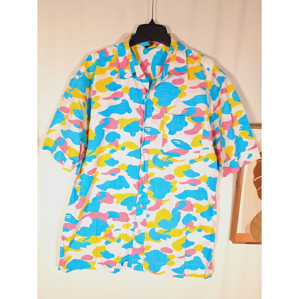 Vodka Men's Retro Splattered Multi-Colored Short-Sleeved Button-Up Shirt